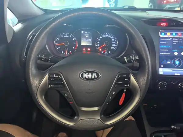 Kia K3 2016