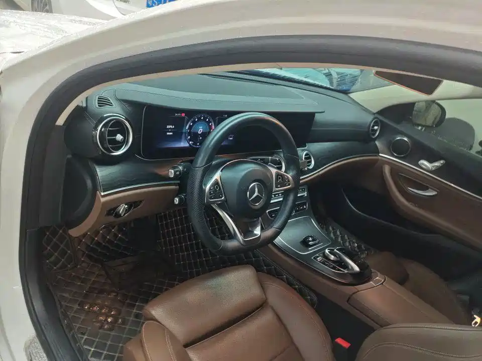 Mercedes-Benz E-Class 2018