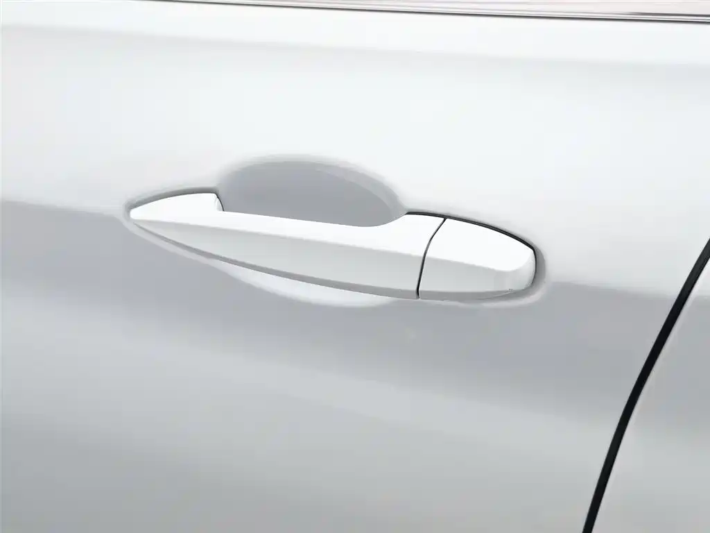 BMW 1 Series 2021 — фото 18