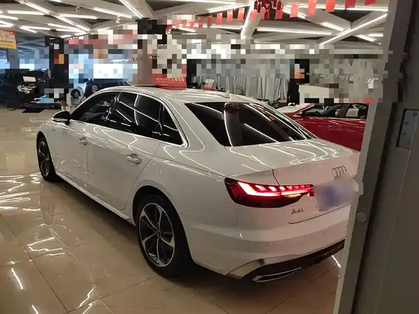 Audi A4L 2024