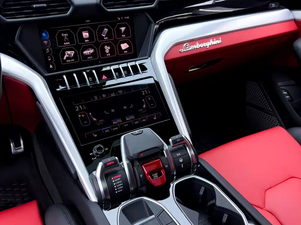 Lamborghini Urus 2019 — фото 21