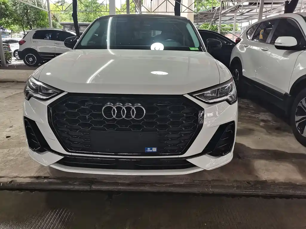 Audi Q3 Sportback 2022 — фото 2