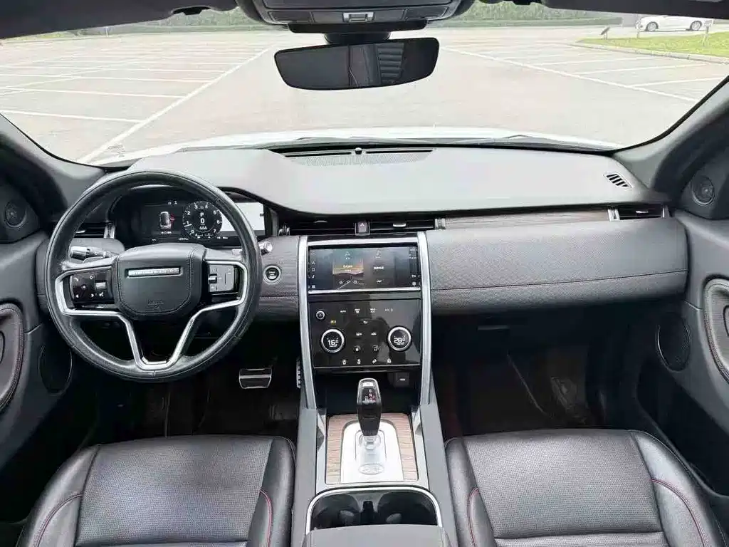 Land Rover Discovery Sport 2021 — фото 3