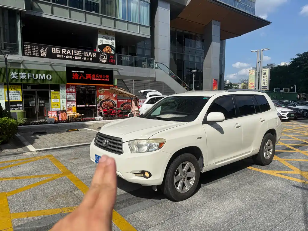Toyota Highlander 2012 — фото 19