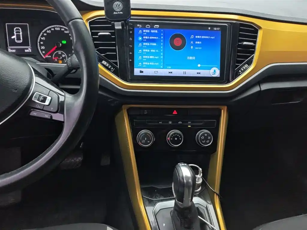 Volkswagen T-Roc 2019 — фото 13