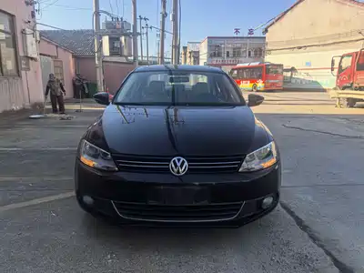 Volkswagen Sagitar 2013