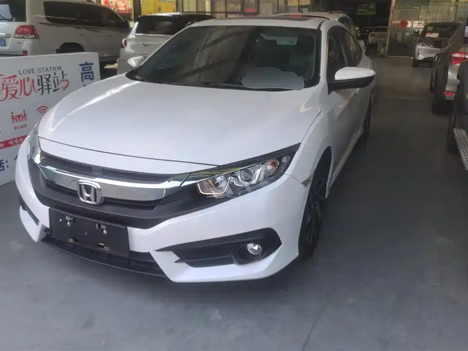 Honda Civic 2019 — фото 1