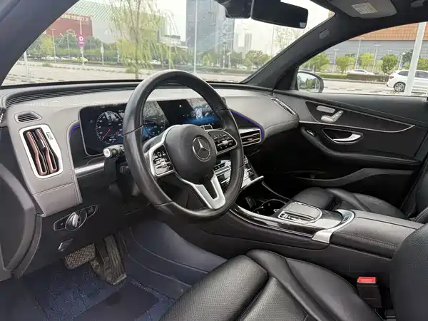 Mercedes-Benz EQC 2021