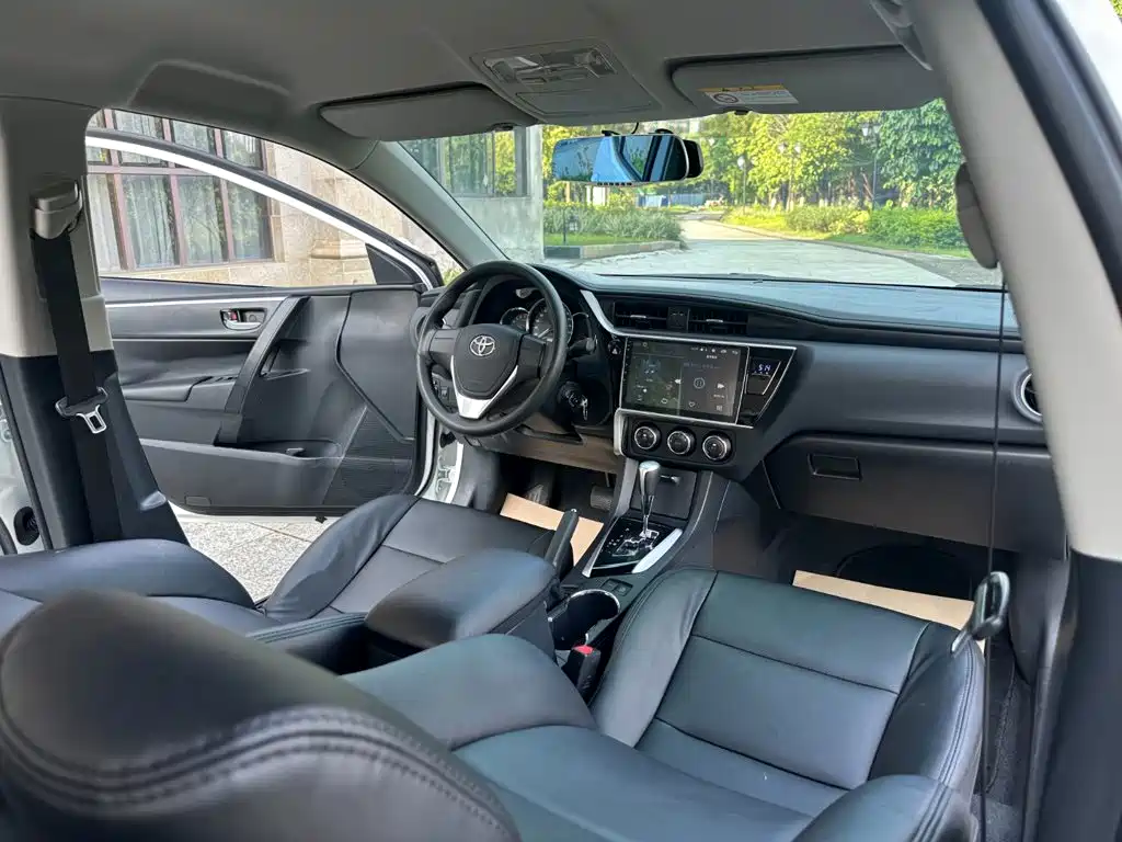 Toyota Corolla 2017 — фото 11