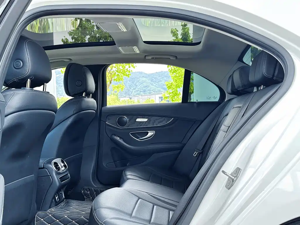 Mercedes-Benz C-Class 2020 — фото 6