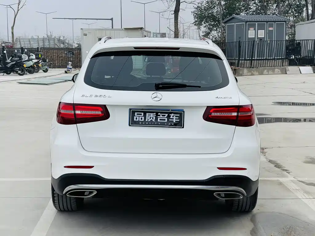 Mercedes-Benz GLC 2019 — фото 16