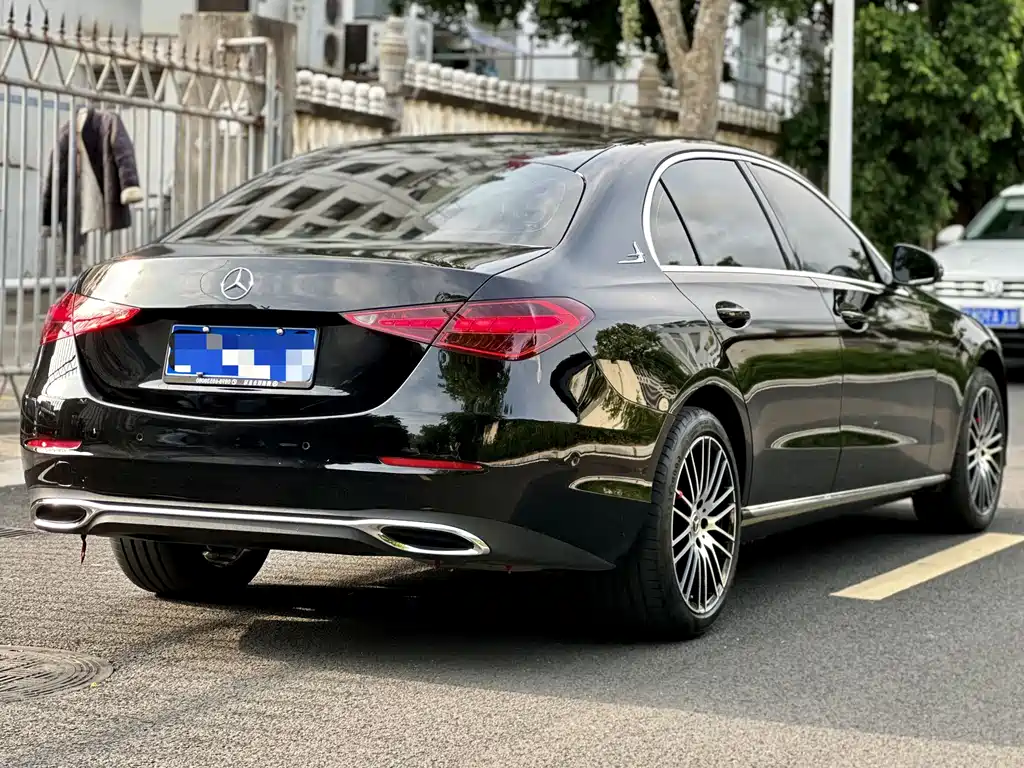 Mercedes-Benz C-Class 2023 — фото 8