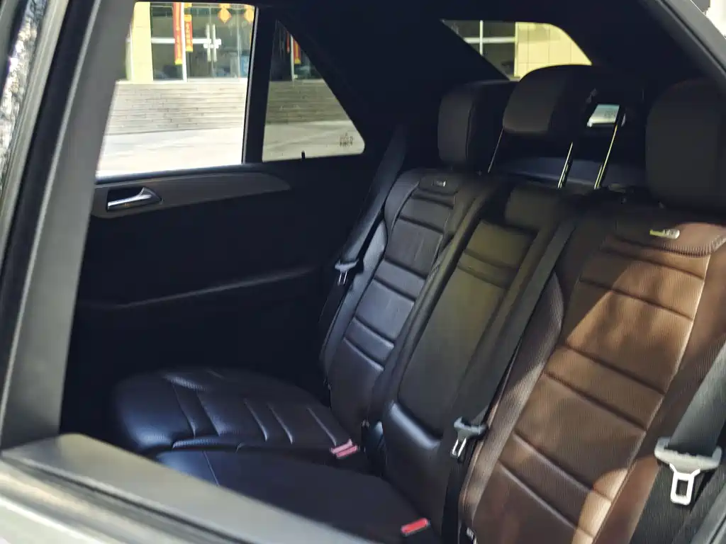 Mercedes-Benz M-Class AMG 2014 — фото 17