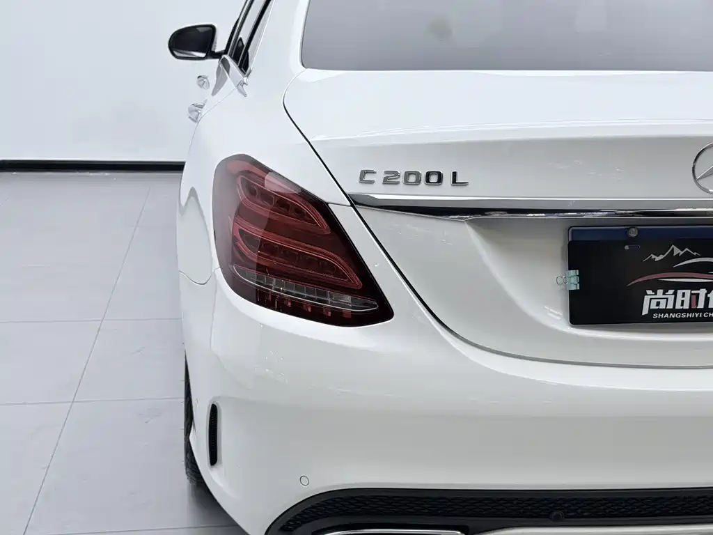 Mercedes-Benz C-Class 2018 — фото 13