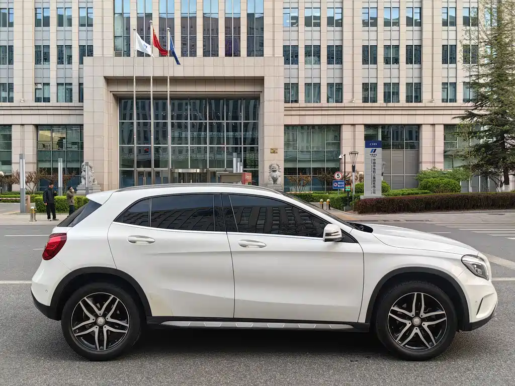 Mercedes-Benz GLA 2017 — фото 8