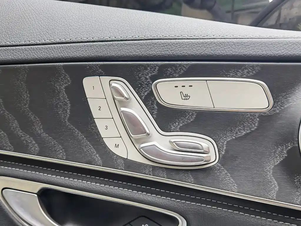 Mercedes-Benz C-Class 2020 — фото 13