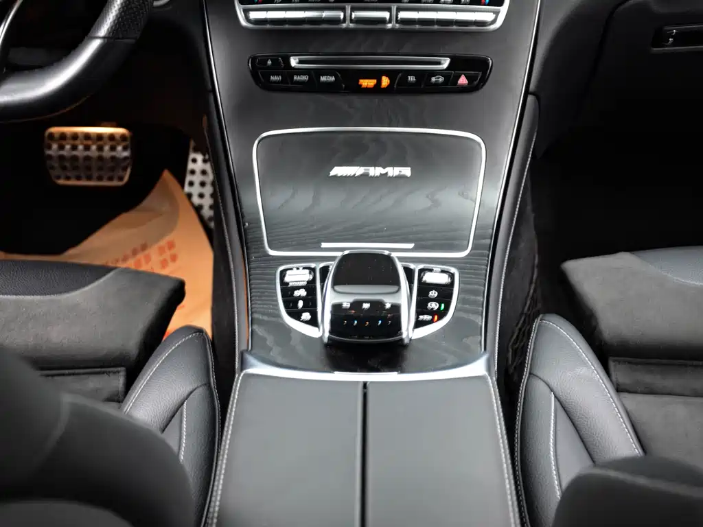 Mercedes-Benz GLC AMG 2020 — фото 23
