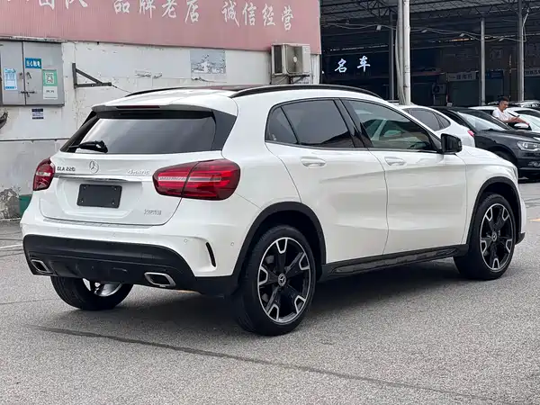 Mercedes-Benz GLA 2019