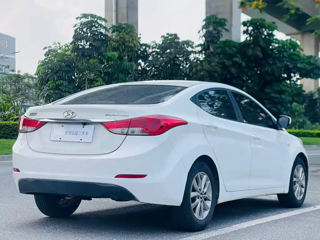 Hyundai Elantra Langdong 2016 — фото 5