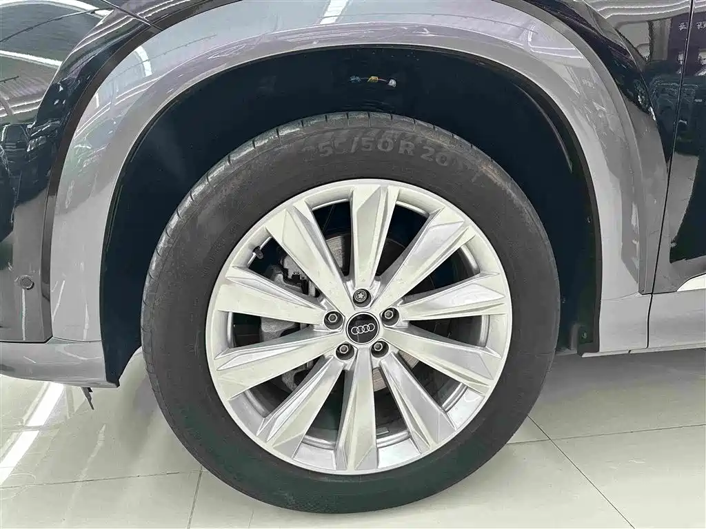 Audi Q6 2025