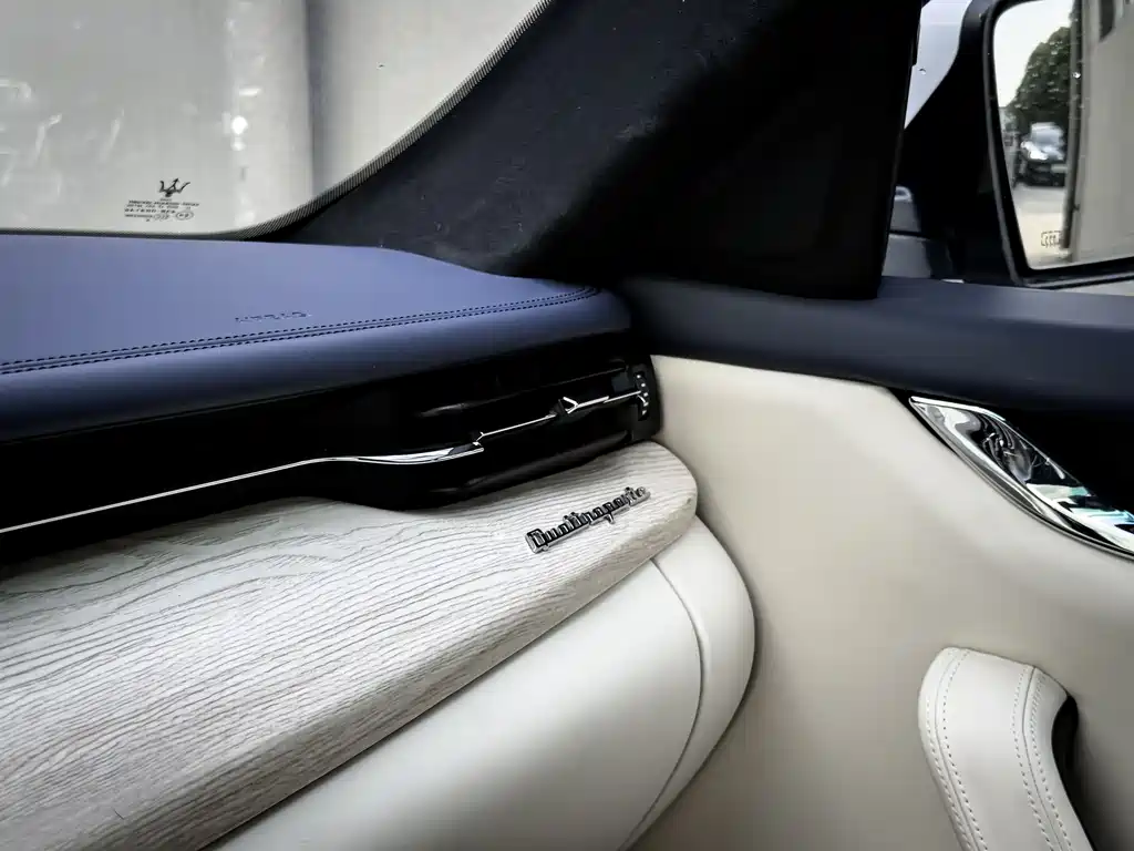 Maserati Quattroporte 2014 — фото 14