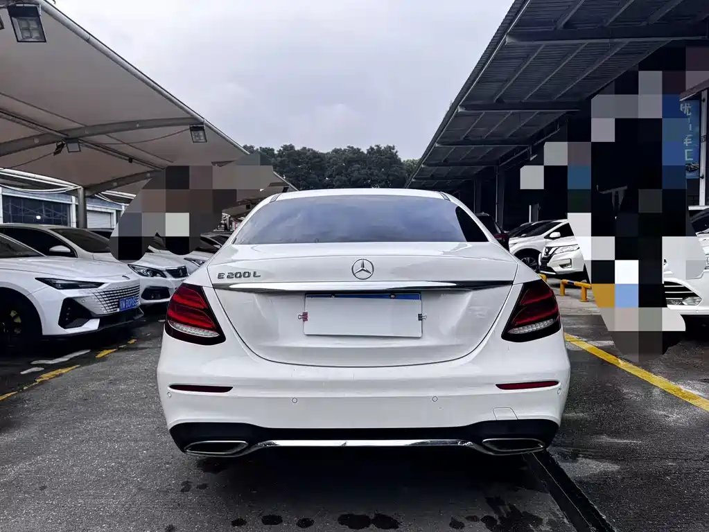 Mercedes-Benz E-Class 2017 — фото 8