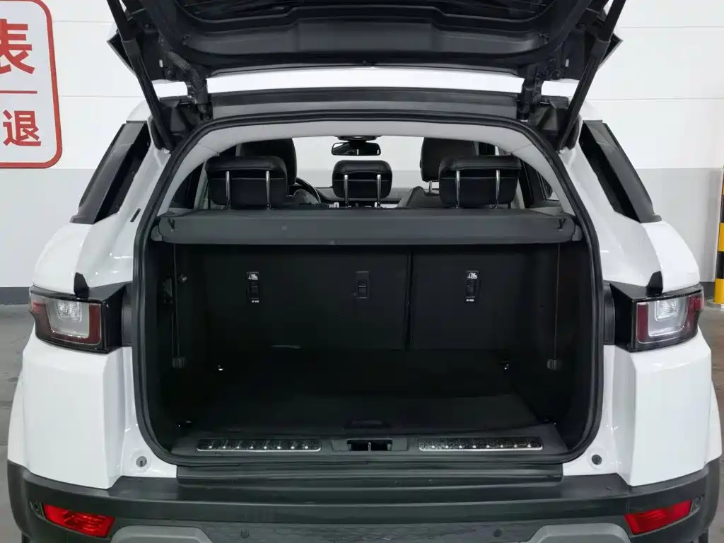 Land Rover Evoque 2017 — фото 16