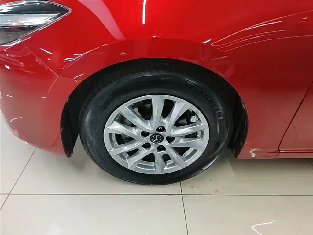 Mazda 3 Axela 2019 — фото 23
