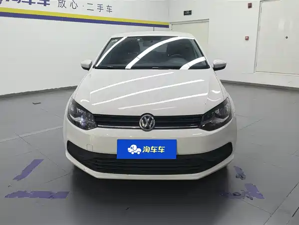 Volkswagen Polo 2016