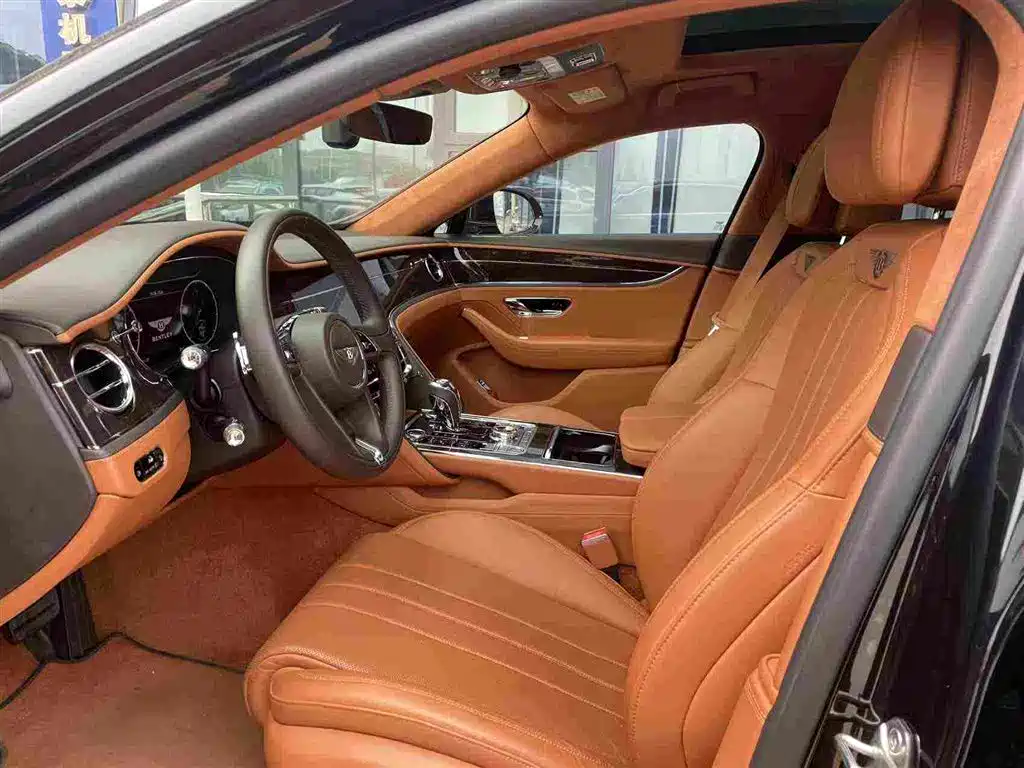 Bentley Flying Spur 2020 — фото 5