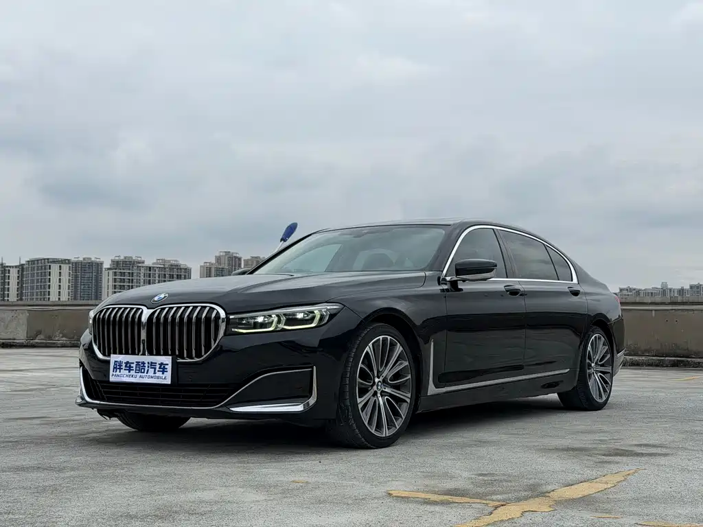 BMW 7 Series 2020 — фото 1