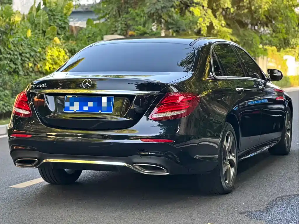 Mercedes-Benz E-Class 2018 — фото 10