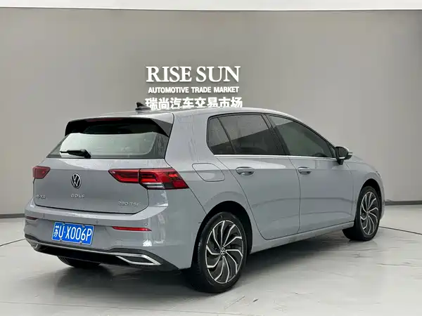 Volkswagen Golf 2023