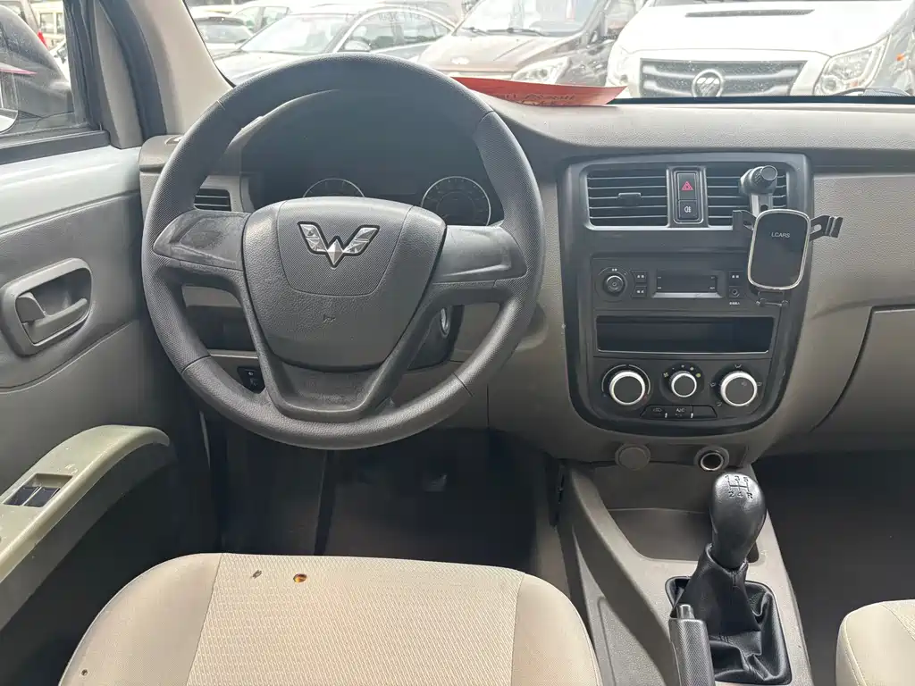 Wuling Rongguang V 2016 — фото 12