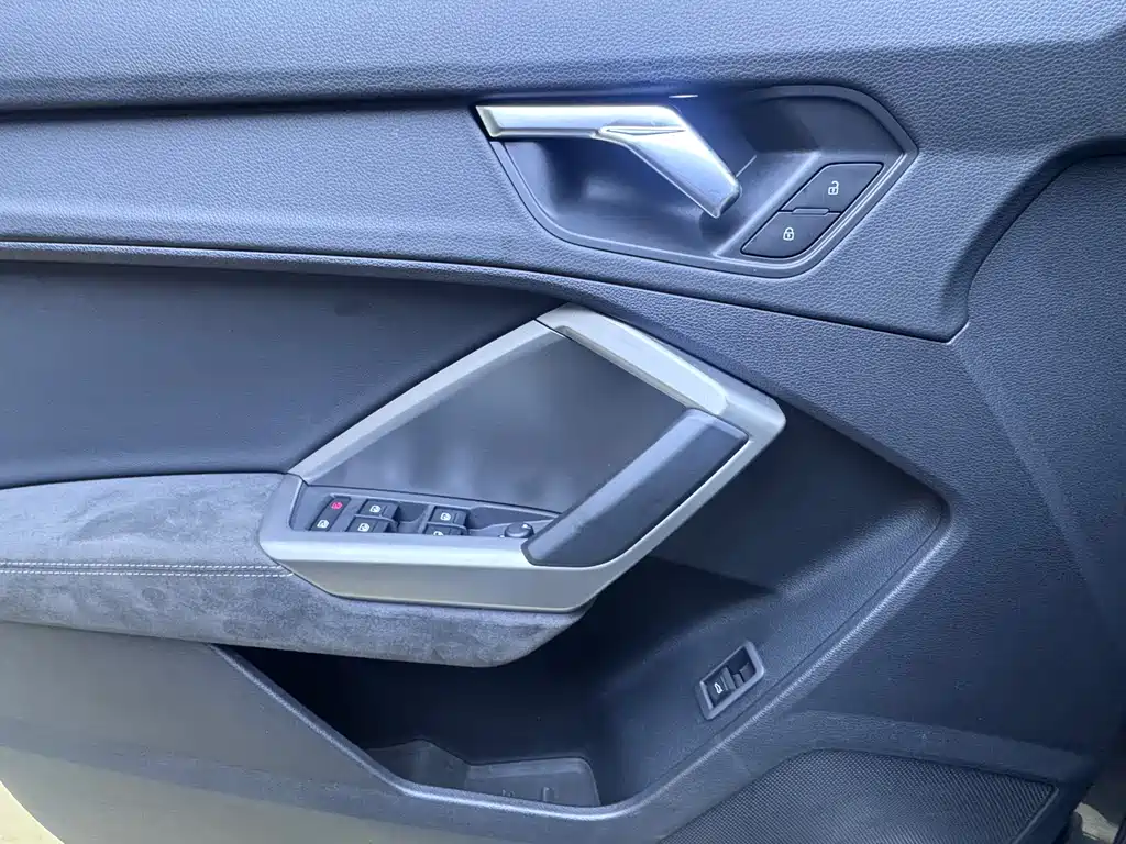 Audi Q3 2022 — фото 18
