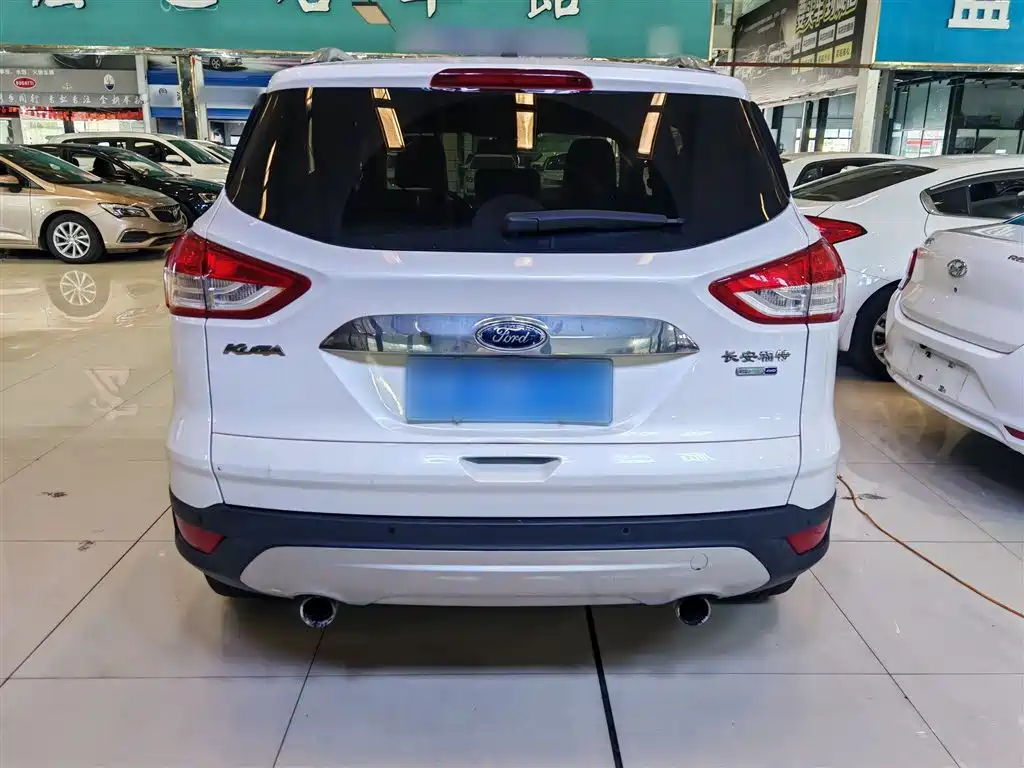 Ford Kuga 2014 — фото 13