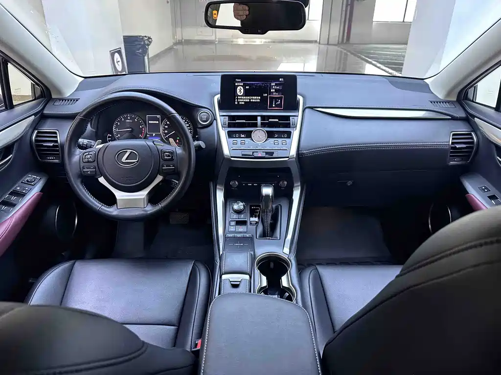 Lexus NX 2020 — фото 18