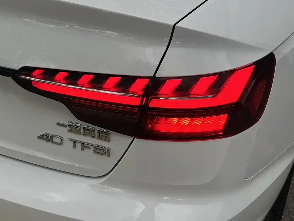 Audi A4L 2025 — фото 20
