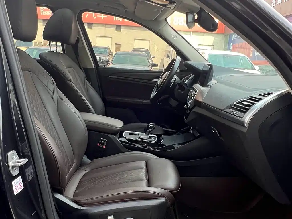 BMW X3 2021 — фото 17