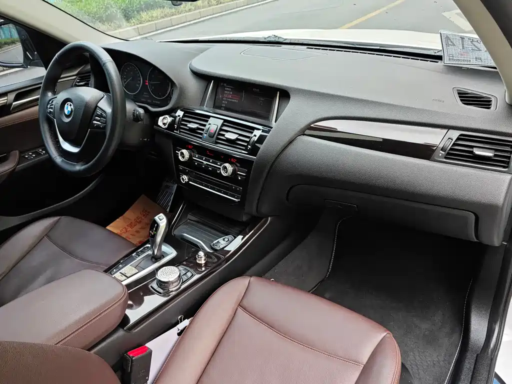 BMW X4 2016 — фото 11