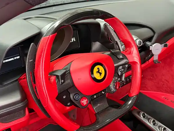 Ferrari F8 2021