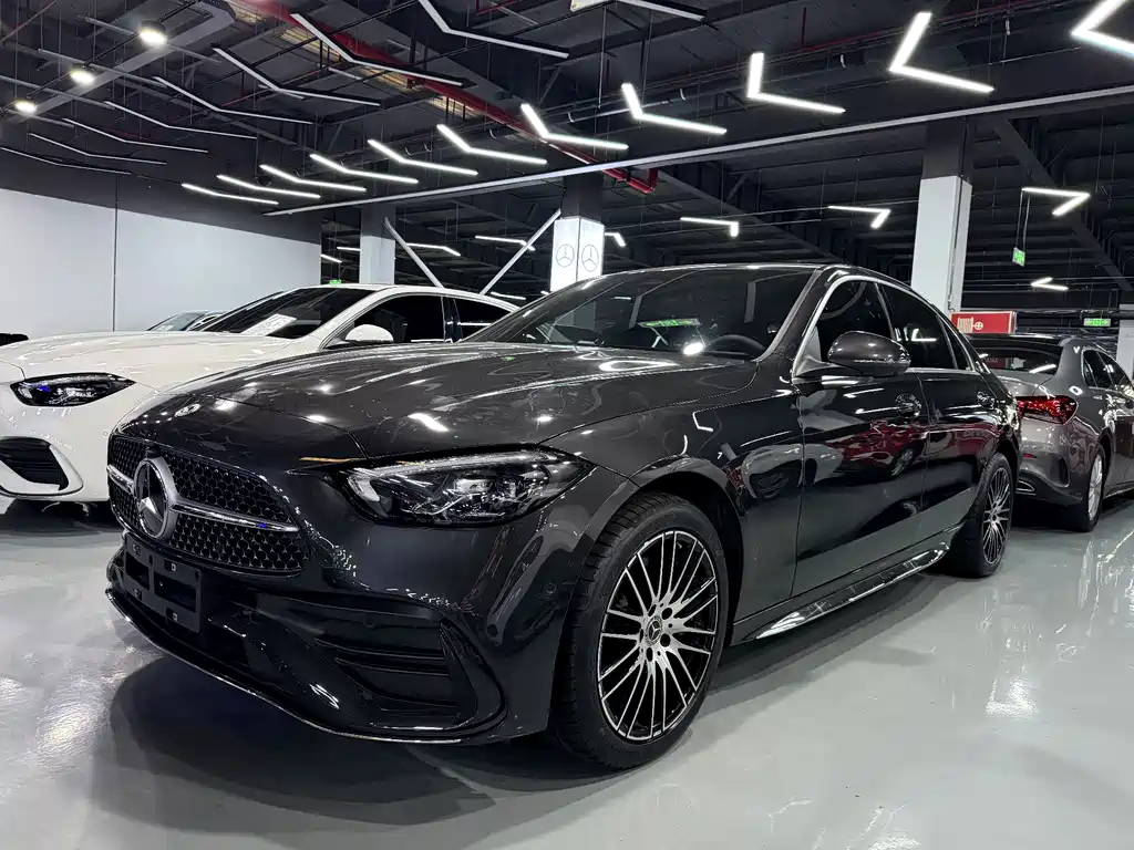 Mercedes-Benz C-Class 2025