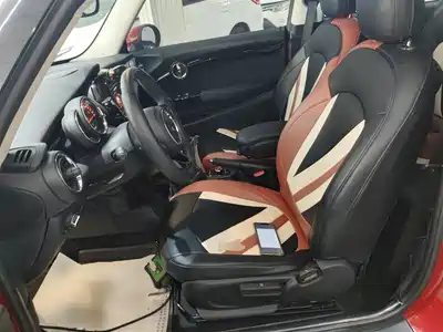 MINI MINI 2019