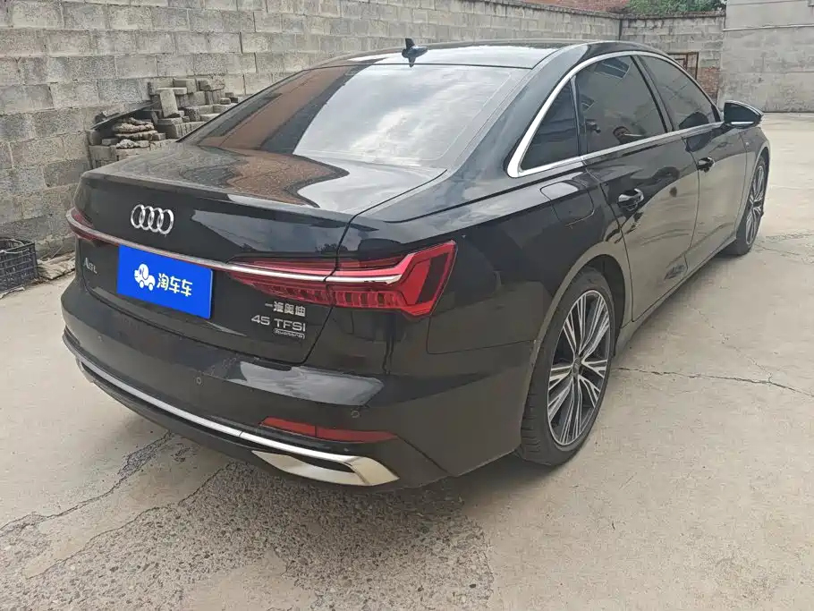 Audi A6L 2023