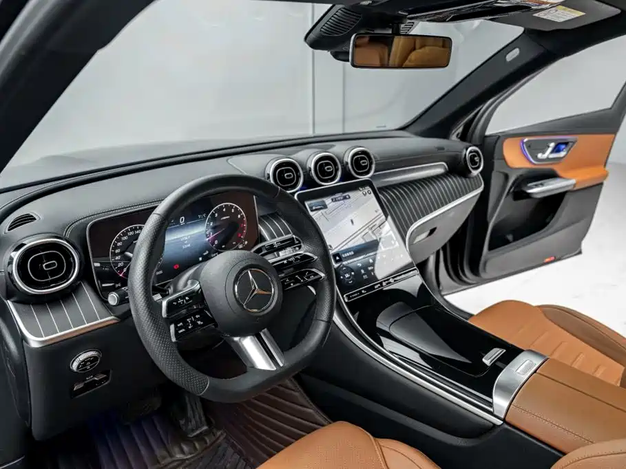 Mercedes-Benz GLC 2023 — фото 17