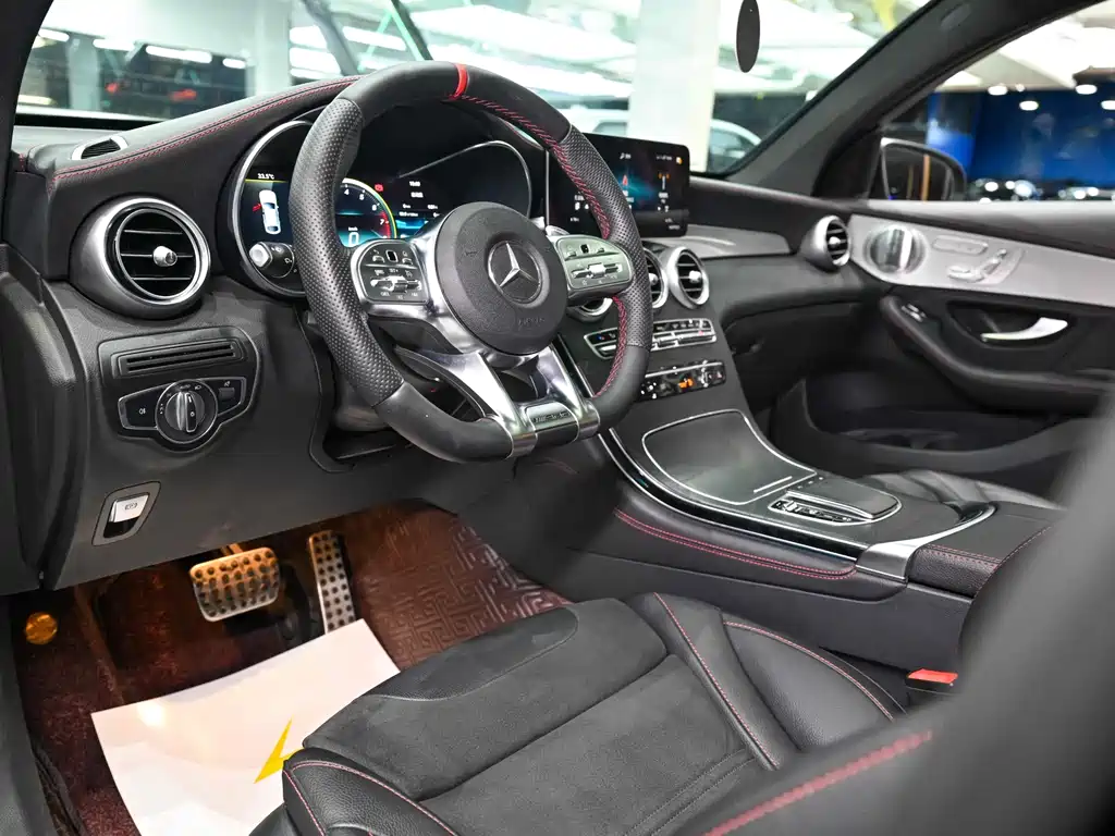Mercedes-Benz GLC Coupe AMG 2020 — фото 12