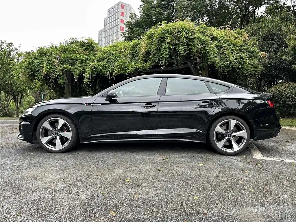Audi S5 2025 — фото 14