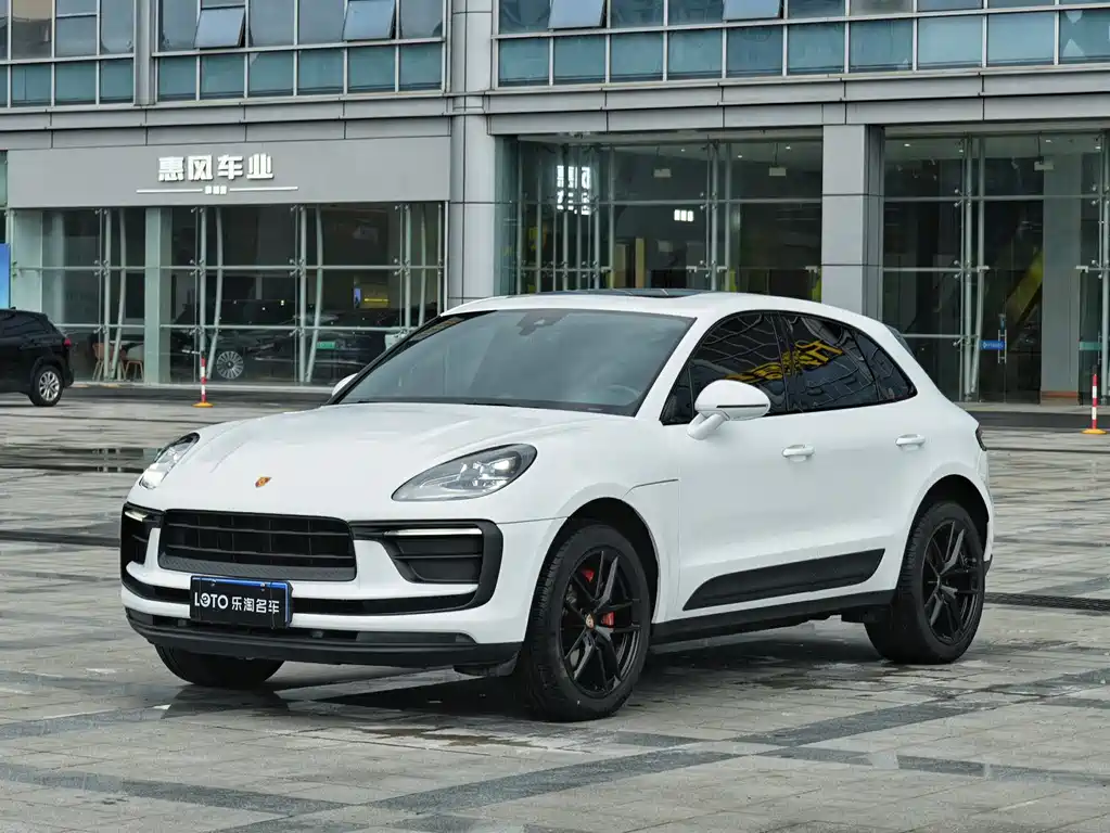 Porsche Macan 2023 — фото 1