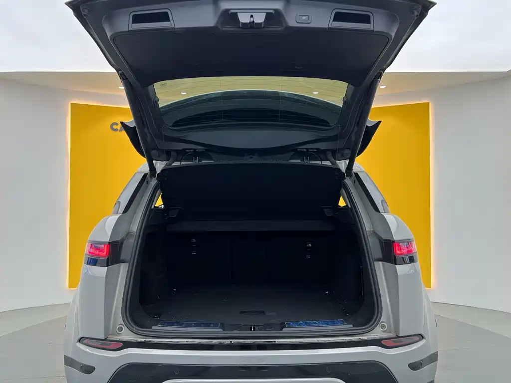 Land Rover Evoque PHEV 2024 — фото 26