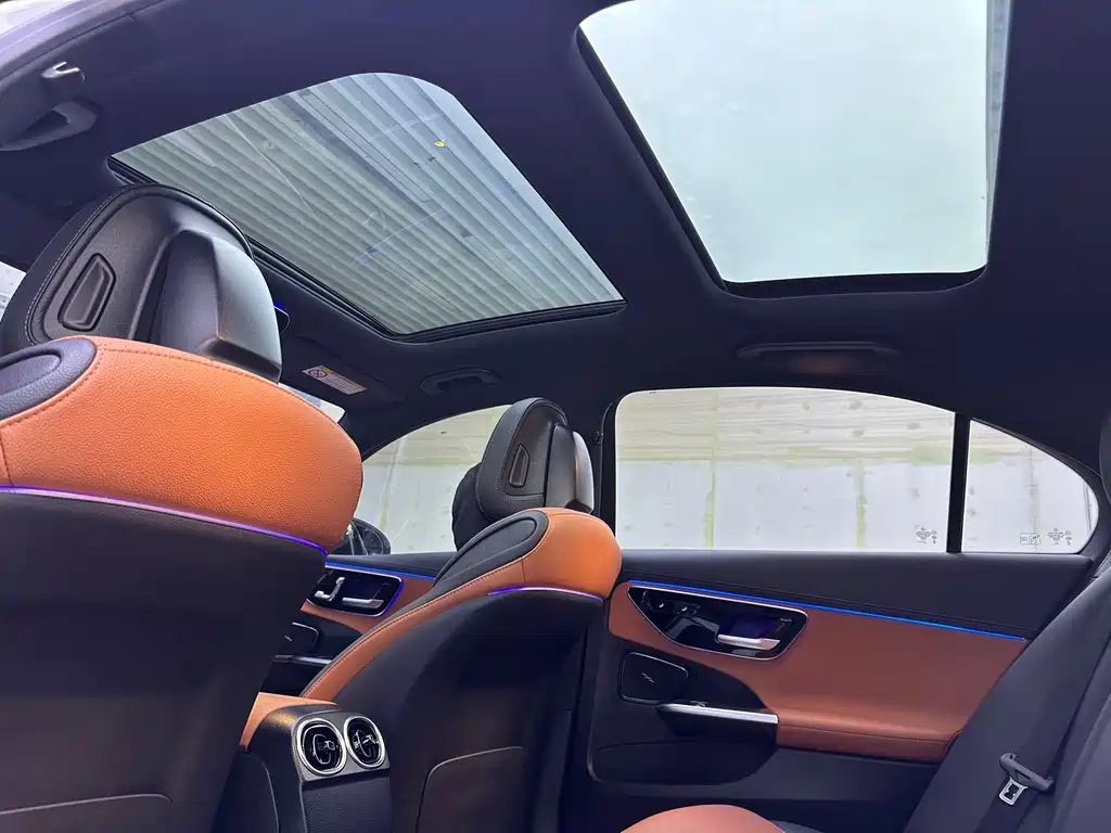 Mercedes-Benz C-Class 2023 — фото 11